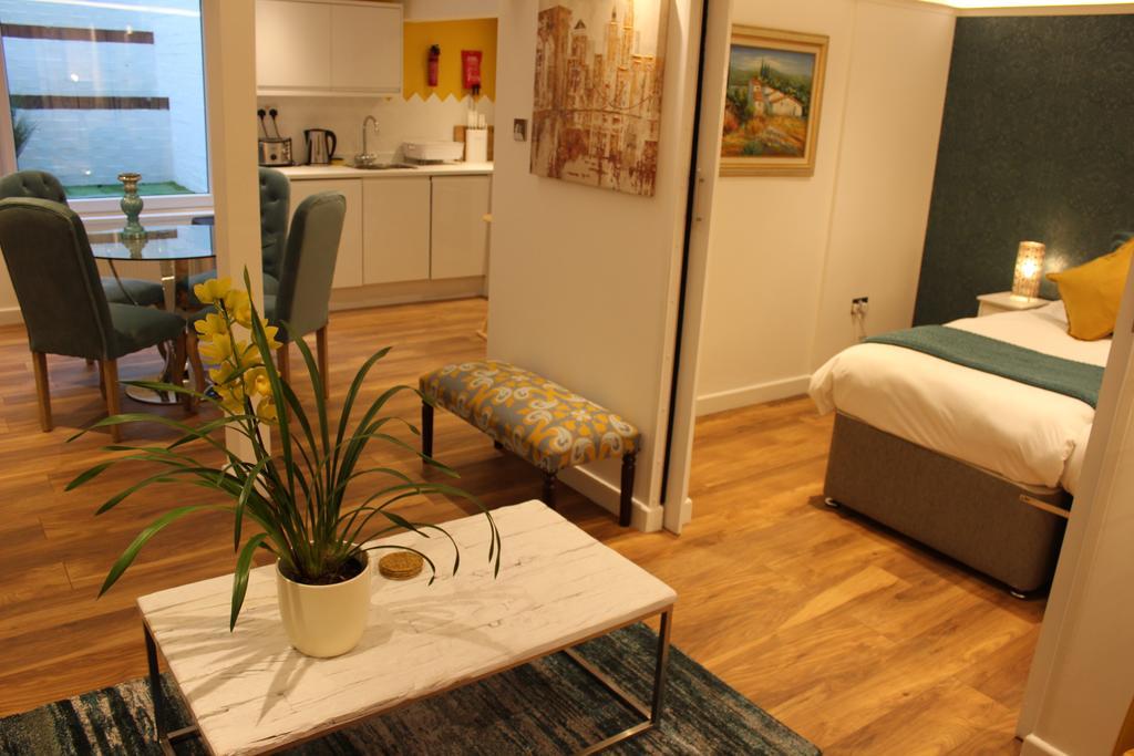 Cambridge City Apartments Esterno foto