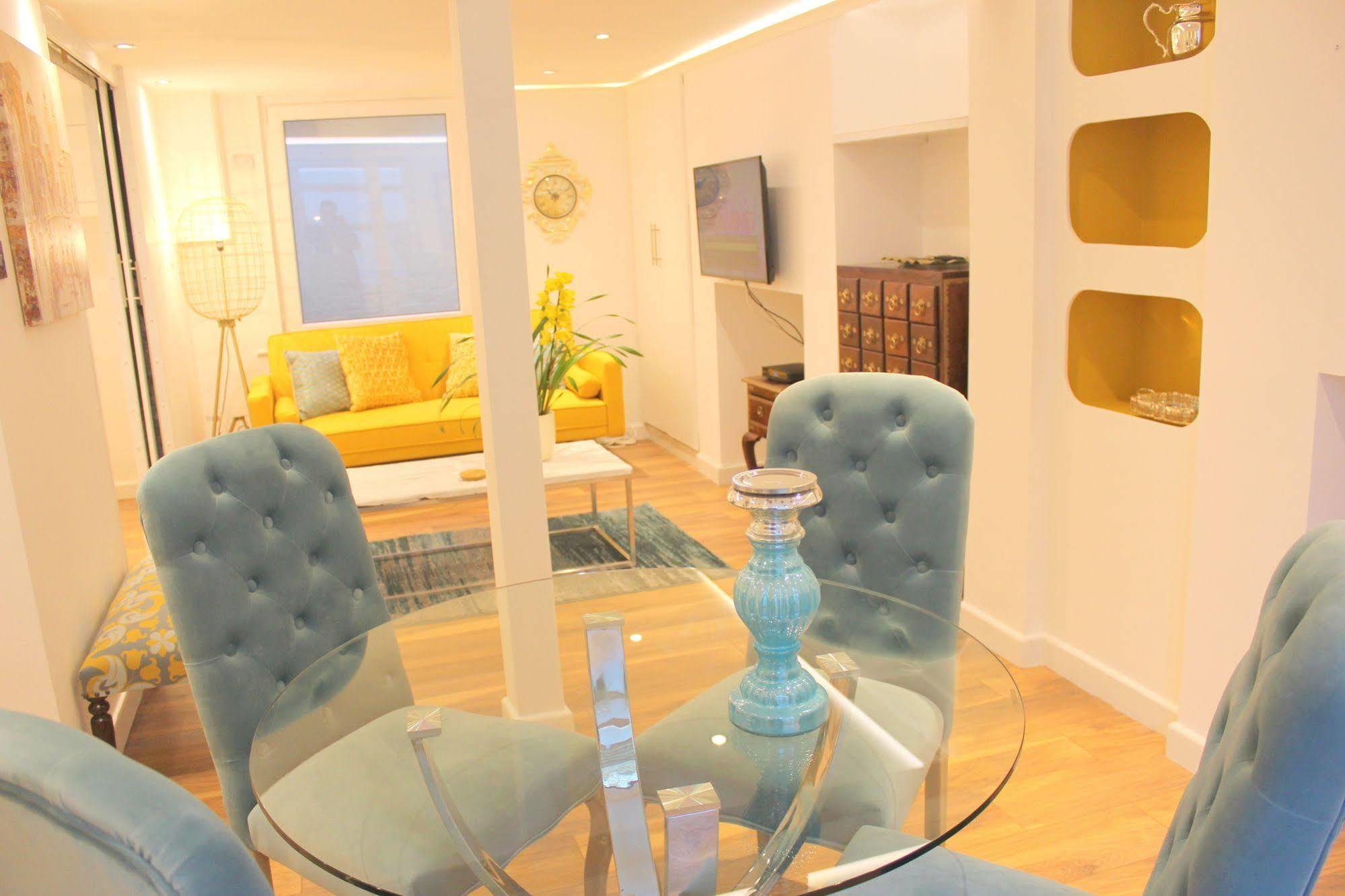Cambridge City Apartments Esterno foto
