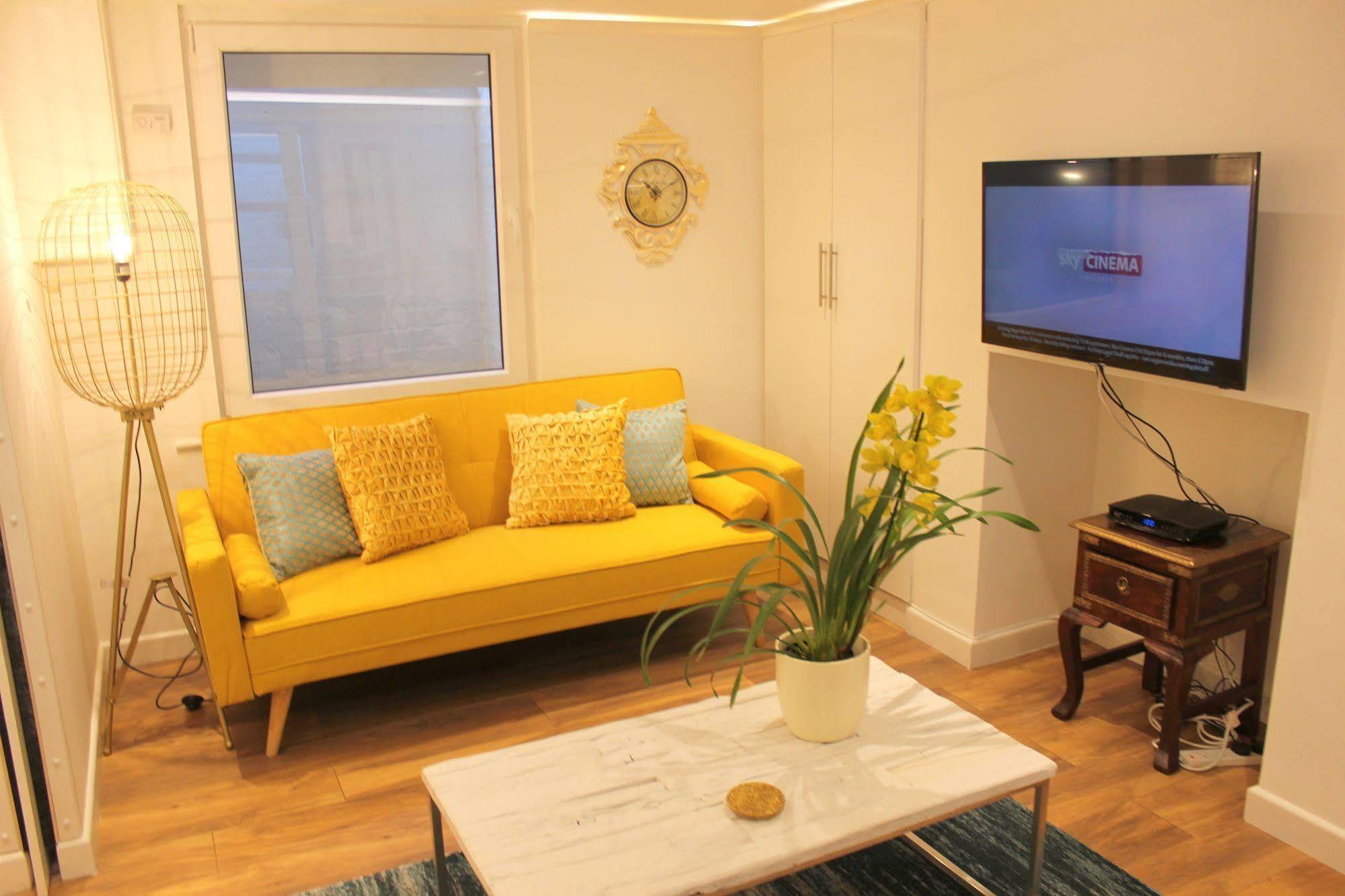 Cambridge City Apartments Esterno foto