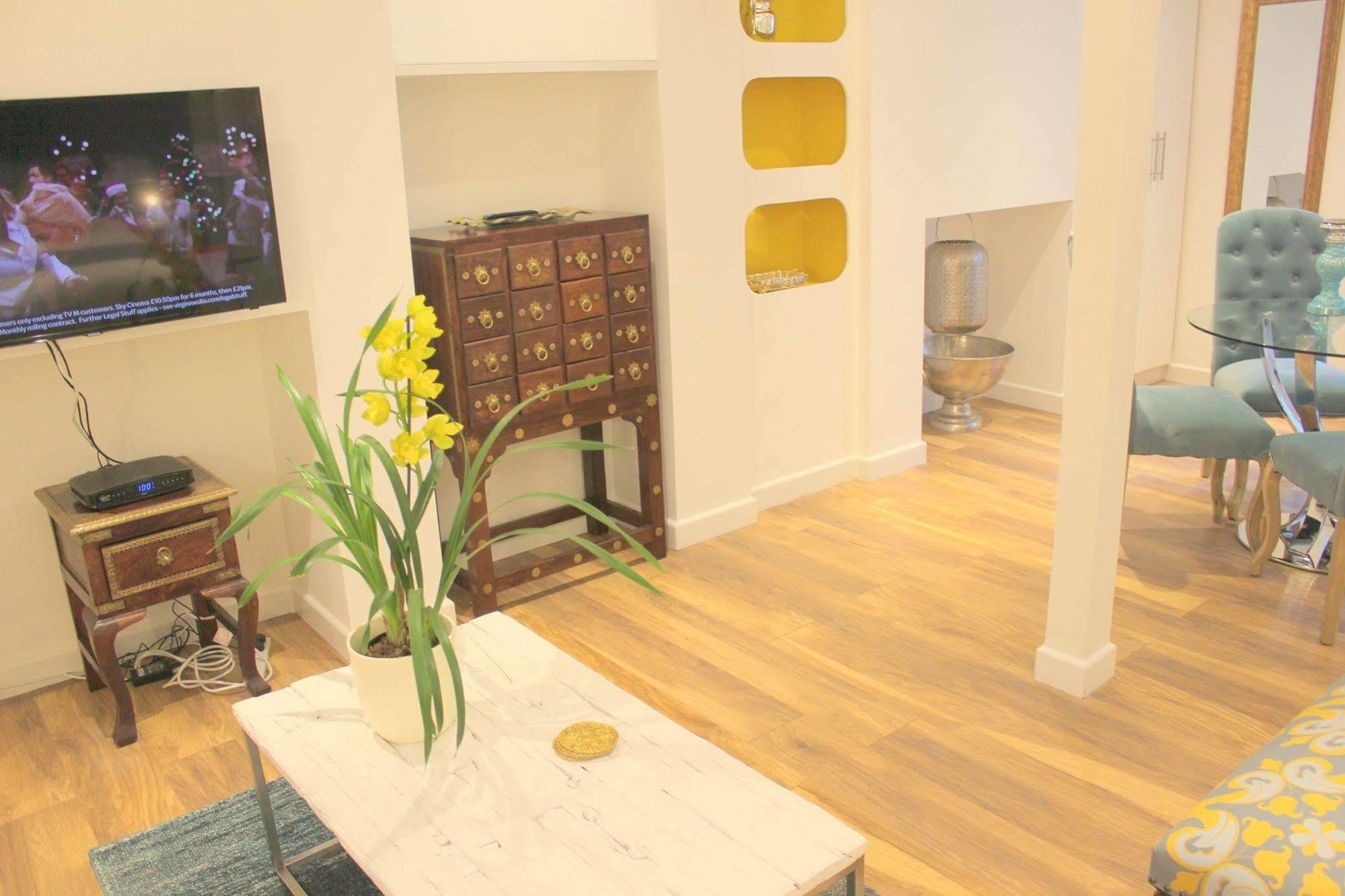 Cambridge City Apartments Esterno foto