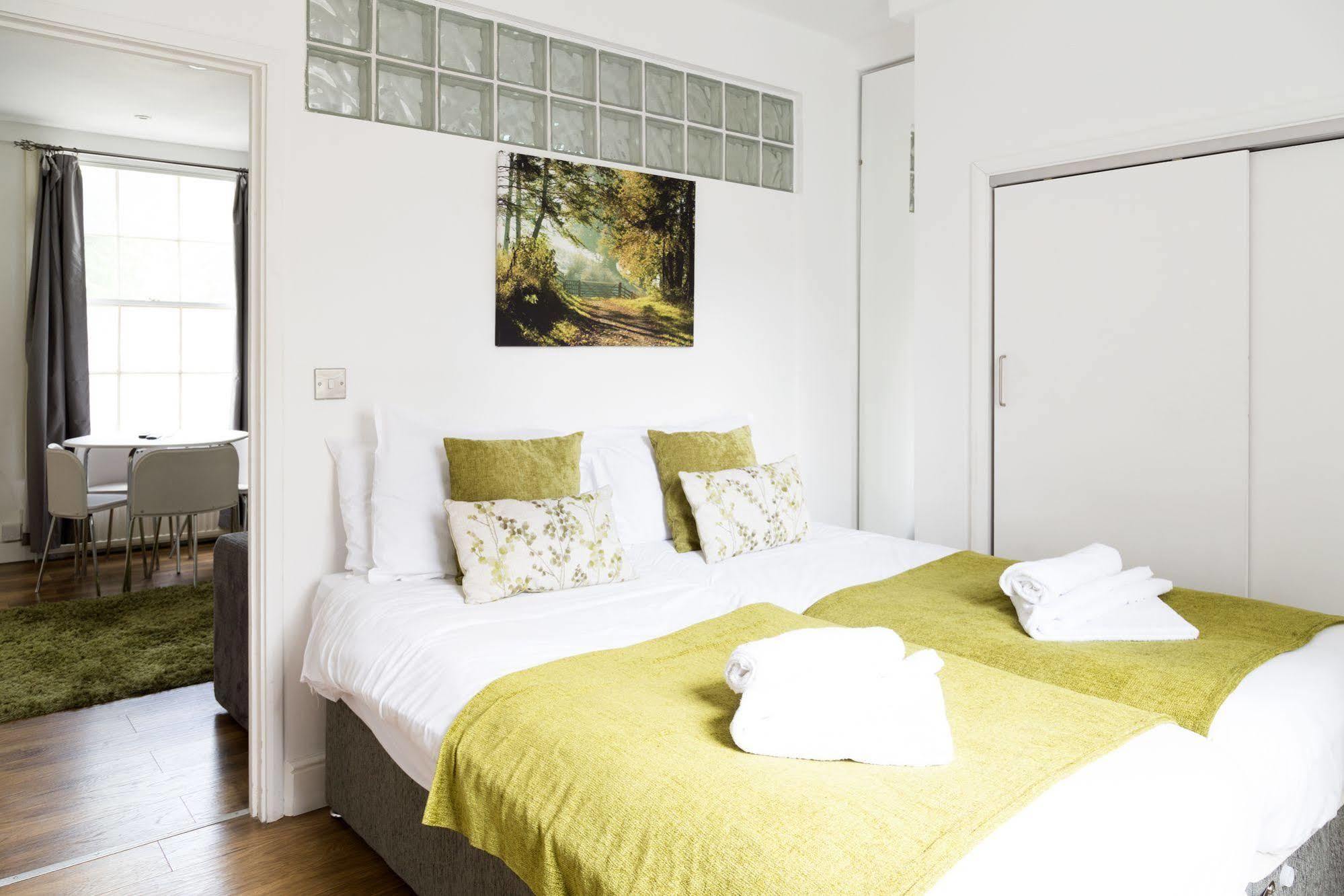 Cambridge City Apartments Esterno foto