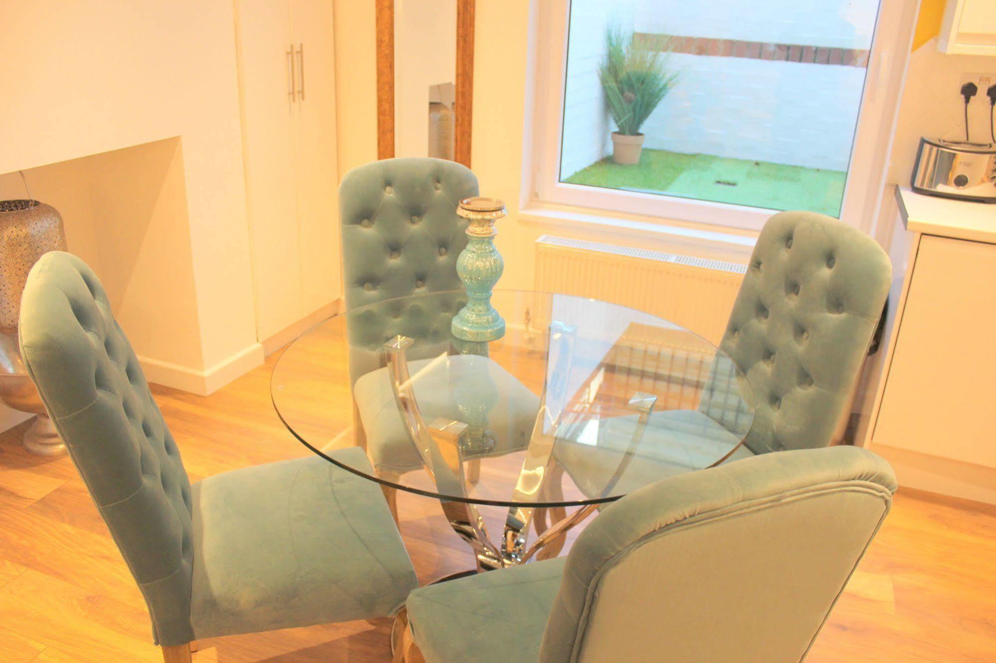 Cambridge City Apartments Esterno foto