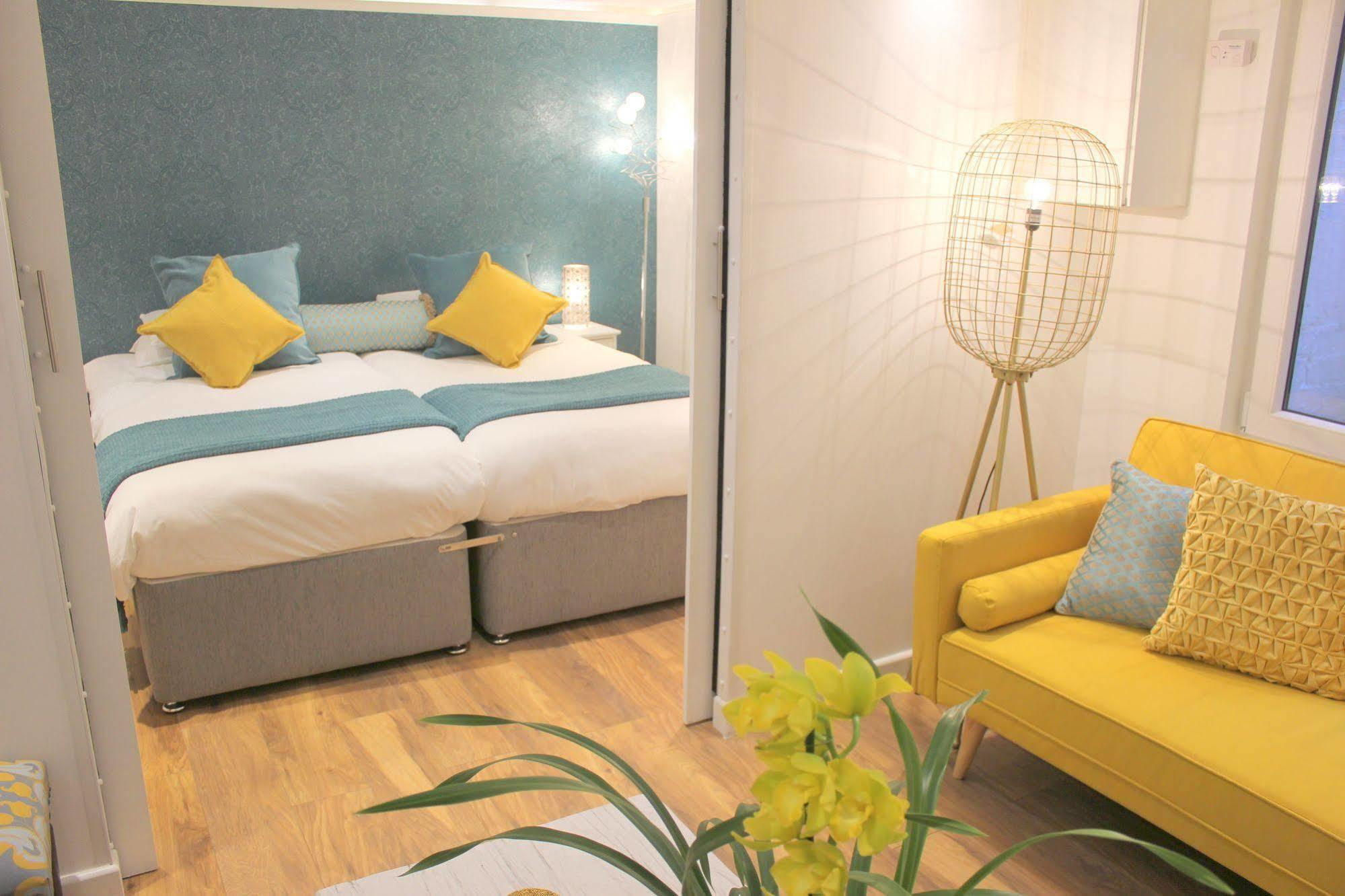 Cambridge City Apartments Esterno foto