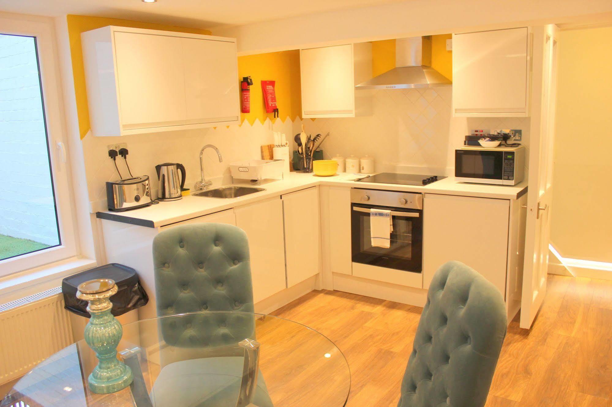 Cambridge City Apartments Esterno foto