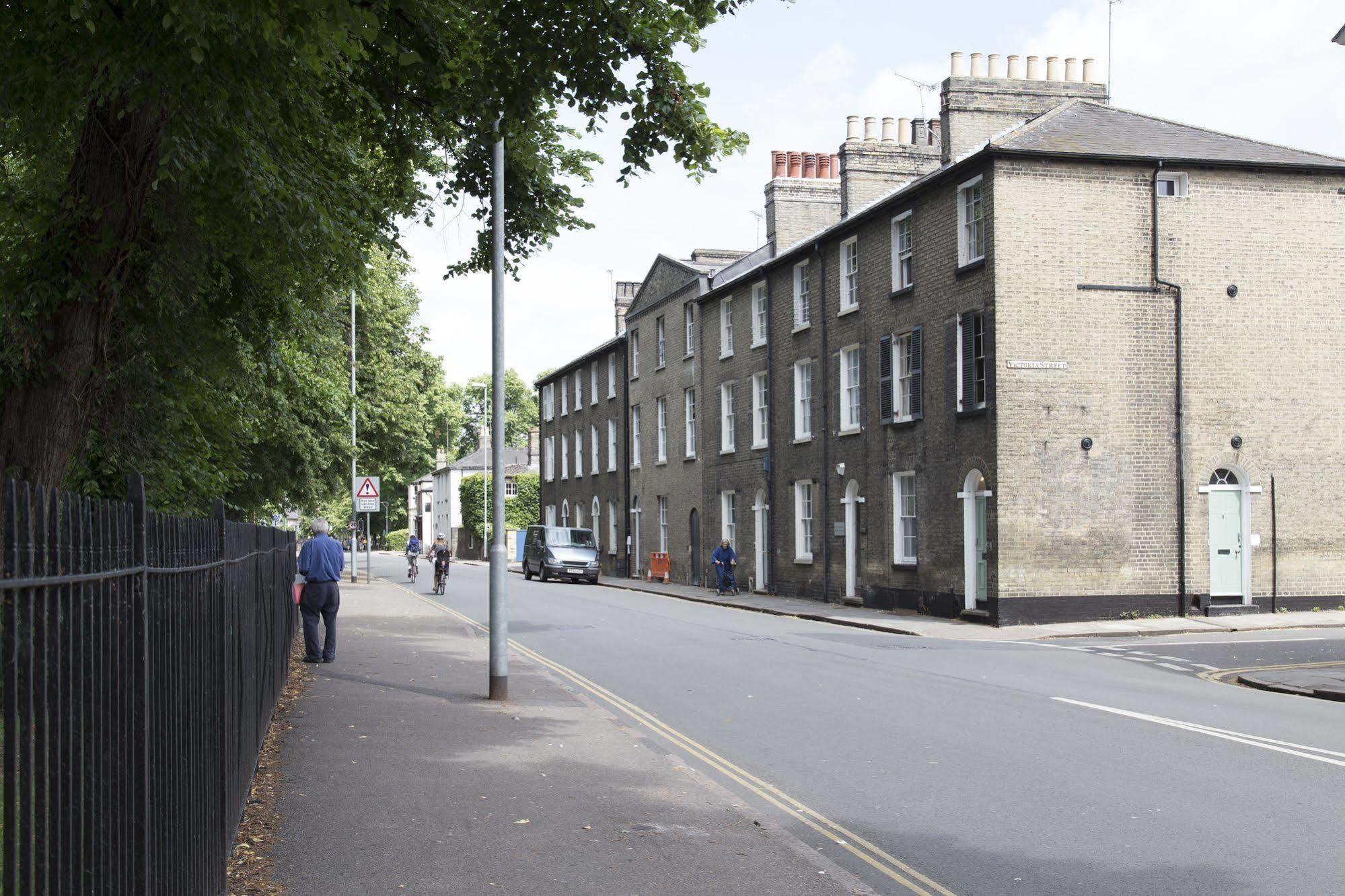 Cambridge City Apartments Esterno foto