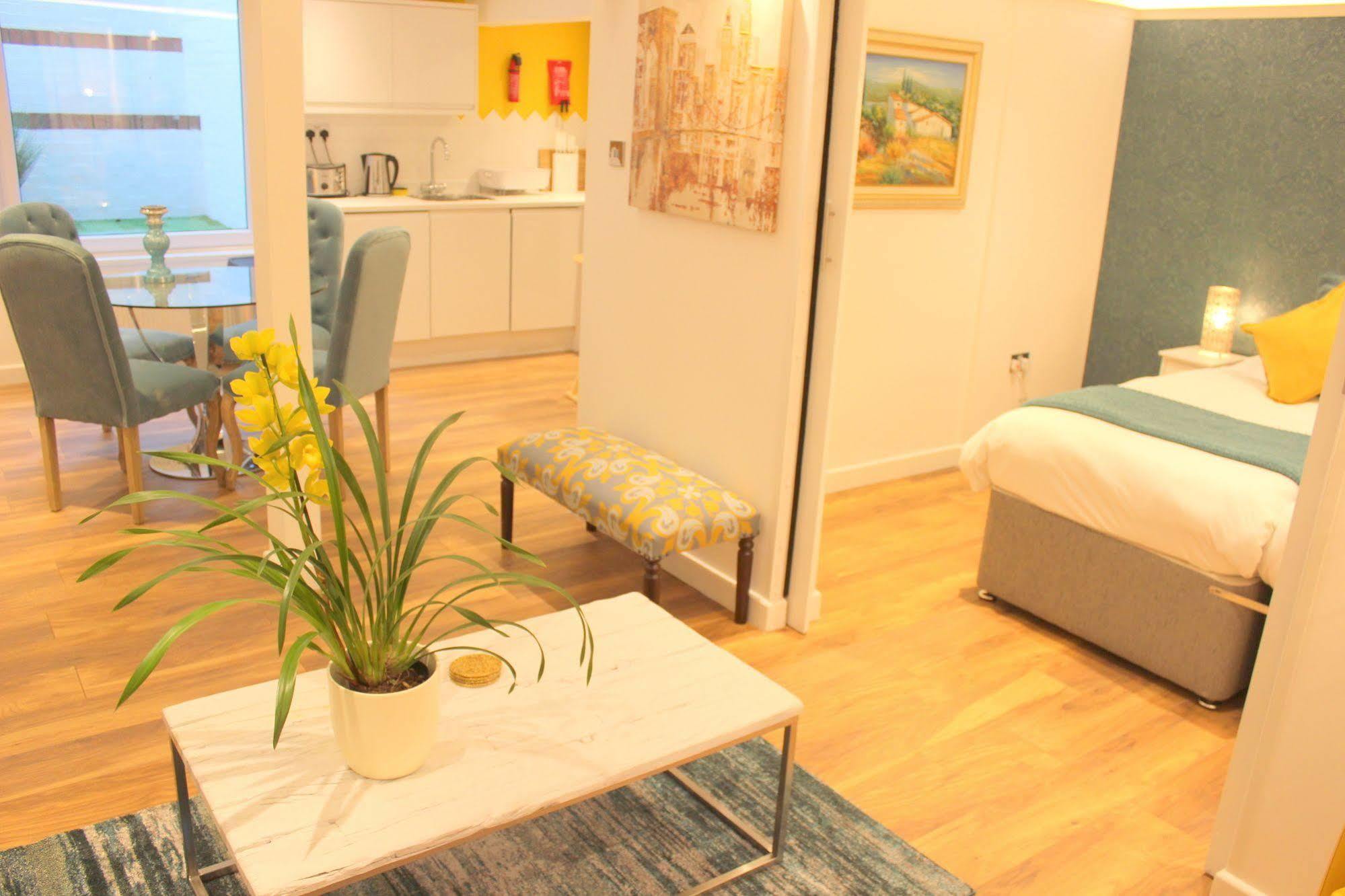 Cambridge City Apartments Esterno foto